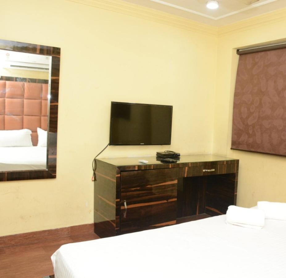 Plaza By Wb Inn, Kolkata Exterior photo